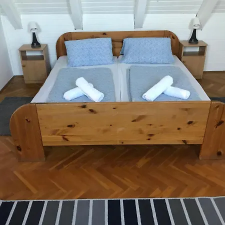 Kerti Apartman