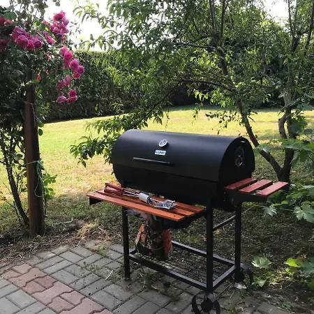 Lägenhet Kerti Apartman