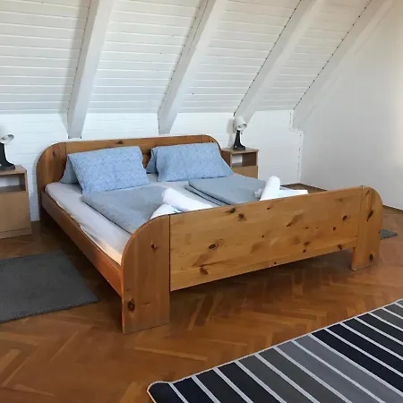 Kerti Apartman Balatonkeresztúr